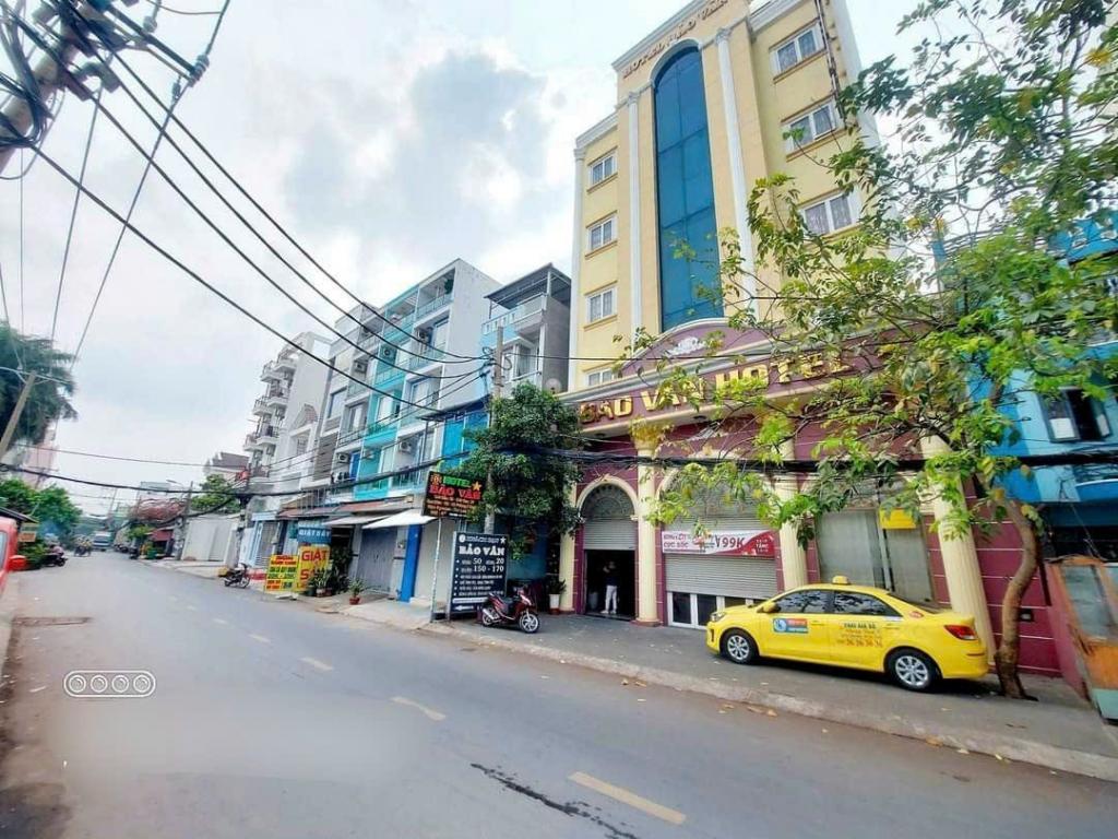 Bán khách sạn Gần Đường Nguyễn Thị Nghi 37 phòng thu 3.6 tỷ/1 năm